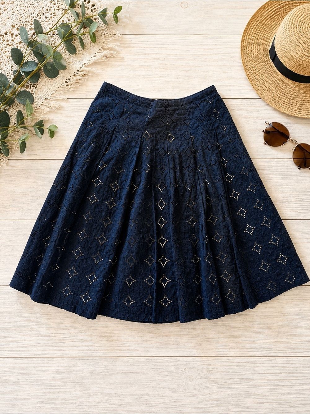 Banana Republic Black Eyelet A-Line Skirt | Size 2 | 100% Cotton | Feminine